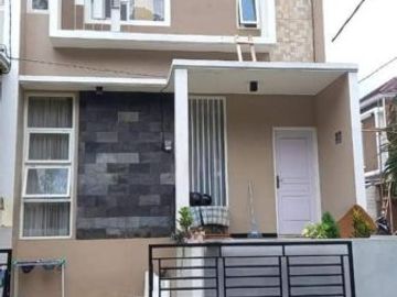 Rumah dijual di Tirtomoyo Malang