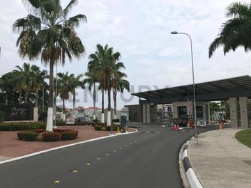 Venta Casa de Estreno en Urbanización Portón Del Rio IvoZ