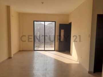 Venta Casa de Estreno en Urbanización Portón Del Rio IvoZ