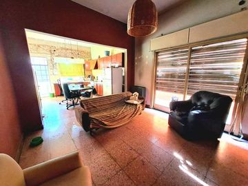 Casa PH en venta en Ituzaingo Sur
