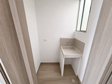 apartamento en arriendo en ciudad mallorquin. Cod A28203
