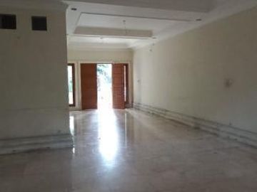 Disewakan Cocok untuk Kost Rumah Tinggal di Kebayoran Baru Jaksel
