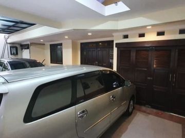 Rumah Bhaskara Mulyosari, Furnish, Strategis, Murah