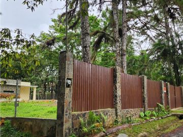 VENTA DE CASA EN ALTOS DE CERRO AZUL