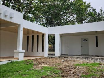 VENTA DE CASA EN ALTOS DE CERRO AZUL
