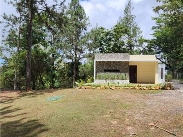 VENTA DE CASA EN ALTOS DE CERRO AZUL