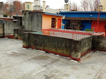 Departamento Tipo Casa en venta en Lanus Este