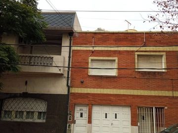 Departamento Tipo Casa en venta en Lanus Este