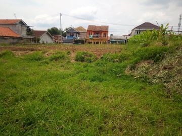 300 Tumbak Kebun View Bagus Pinggir Jalan Mekarsari Cijamil, Bandung Barat