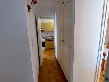 RETASADO Departamento 2 dormitorios c/balcon y terraza propia Opcional cochera