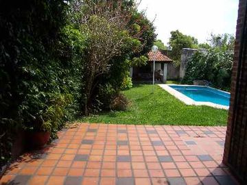 Chalet en venta en Bernal Centro