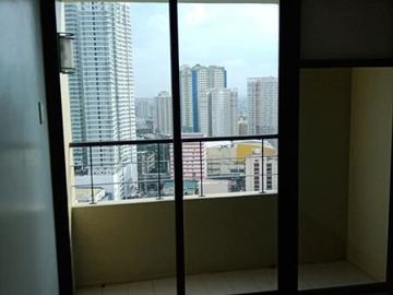 For Rent to own condo in condominium unit in makati ayala avenue