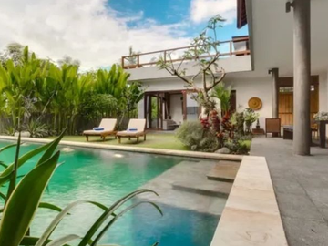 TROPICAL LUXURY OCEAN VIEW VILLA IN PECATU BADUNG