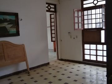 CASONA ESTILO ART DECO - COLONIAL  CERCA DEL CENTRO DE MERIDA, YUCATAN