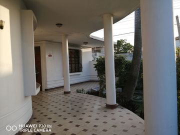 CASONA ESTILO ART DECO - COLONIAL  CERCA DEL CENTRO DE MERIDA, YUCATAN