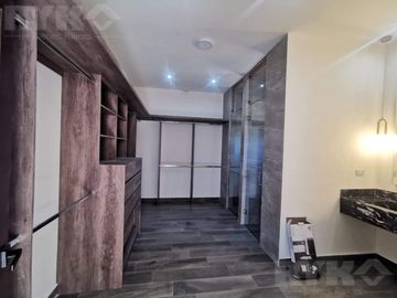 CASA EN VENTA EN FRACCIONAMIENTO PRIVADO AL SUR DE MONTERREY, EQUIPADA