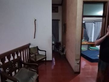 Dijual Rumah Semi Furnished di Bintaro sektor 3, 5904-SC 0811111----