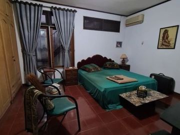 Dijual Rumah Semi Furnished di Bintaro sektor 3, 5904-SC 0811111----