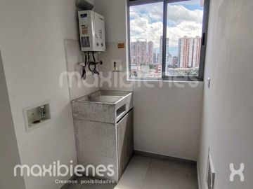 apartamento en venta en  los alcázares. Cod V71755