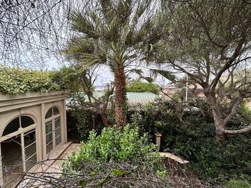 Casa en Venta en Propiedad única en centro histórico de Los Vilos. 2 casas con acceso independiente. Bodegón Cultural de Los Vilos