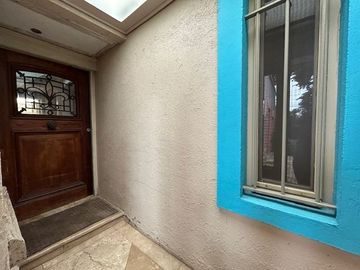 Casa en Venta en Propiedad única en centro histórico de Los Vilos. 2 casas con acceso independiente. Bodegón Cultural de Los Vilos