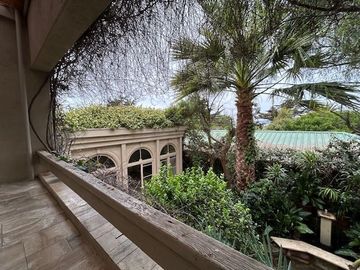Casa en Venta en Propiedad única en centro histórico de Los Vilos. 2 casas con acceso independiente. Bodegón Cultural de Los Vilos