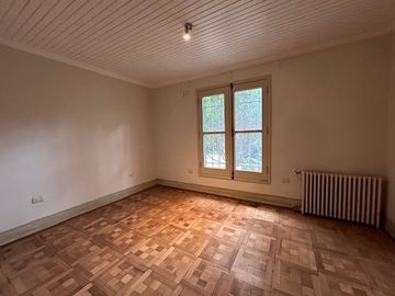 Casa en Venta en Propiedad única en centro histórico de Los Vilos. 2 casas con acceso independiente. Bodegón Cultural de Los Vilos