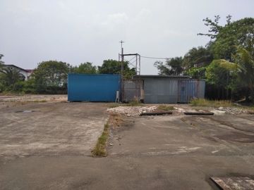 Dijual cepat Tanah bonus bangunan workshop di Jurumudi