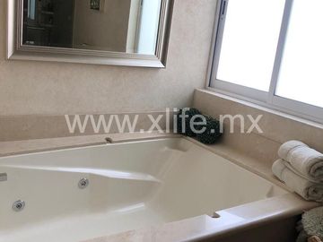 VENTA  CASA TIPO TOWN HOUSE, LOMAS DE CHAPULTEPEC