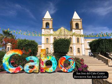 Departamento con balcón y terraza, cuarto de lavado, en San Jose Del Cabo
