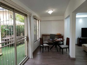 SE VENDE O SE ALQUILA CASA EN EL PH EMBASSY GARDENS  CLAYTON