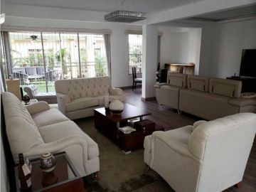 SE VENDE O SE ALQUILA CASA EN EL PH EMBASSY GARDENS  CLAYTON