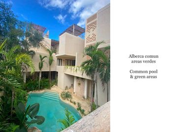 Departamento con alberca privada, comedor en exterior, paneles solares, rodeado