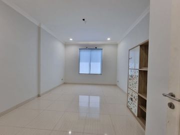 DIJUAL CEPAT RUMAH BAGUS SIAP HUNI DI FERONIA PARK ALAM SUTERA