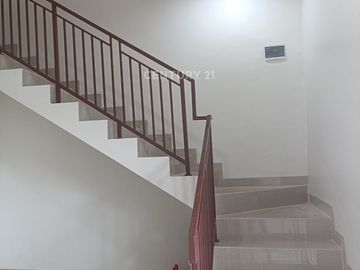 Disewakan Rumah Harapan Indah Kota Bekasi