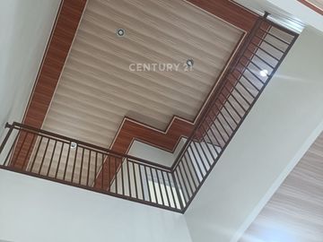 Disewakan Rumah Harapan Indah Kota Bekasi