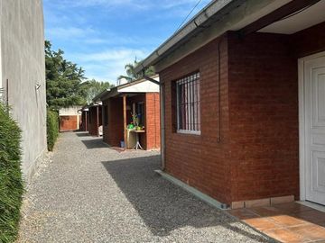 EXCELENTE VENTA DE CUATROS CASAS EN BLOQUE