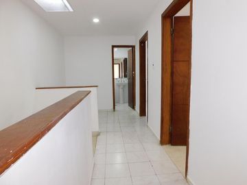 casa en venta en el tabor. Cod V85362