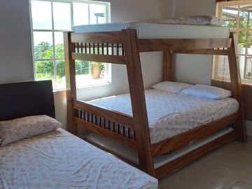 Te vendo esta lujosa y hermosa finca bien barata en Copacabana.