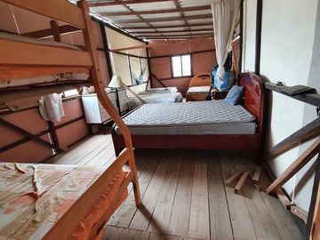Ballenita: Linda Casa Con Vista Al Mar