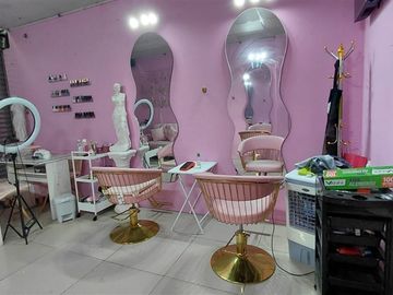 Pueluqueria o Estetica lista a empezar en arriendo en Maipú