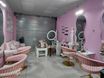 Pueluqueria o Estetica lista a empezar en arriendo en Maipú