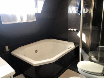 La Imprenta- Excelente Duplex. Amplios ambientes. Toda la Luz