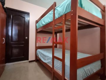 1️⃣ VIVE EN EL MEJOR CONDOMINIO DE PIMENTEL 🏡✨
📍 Condominio Alameda Country Club – Seguridad 24/7 y exclusividad en cada rincón.

🔹 Primer piso:
✅