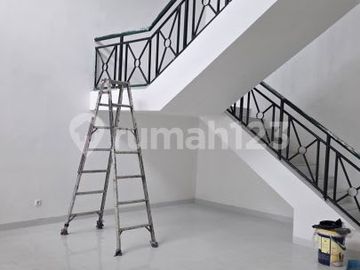 Rumah Bagus High Ceiling Sangat Siap Huni Taman Surya
