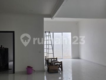 Rumah Bagus High Ceiling Sangat Siap Huni Taman Surya