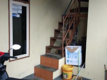 Rumah Kost Kostan Persis Belakang McD Kebon Jeruk