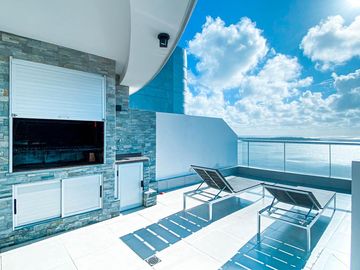 Duplex en Miami Bvar. 4 dormitorios 5 baños  - Playa Mansa