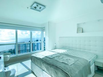 Duplex en Miami Bvar. 4 dormitorios 5 baños  - Playa Mansa