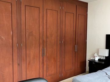 Se Vende Casa en Colinas del Bosque, 3 Recamaras, Jardín, Estudio en PB, 3.5 Bañ